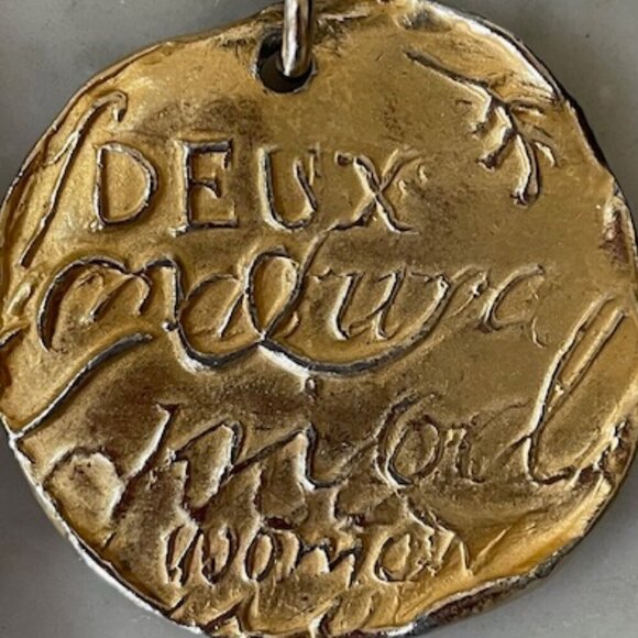 DONNA KARAN Vintage Gold Tone Belt Clip & Hanging Charm Medallion - Picture 11 of 16